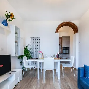 Divi - Strategic Place , Milano Italia